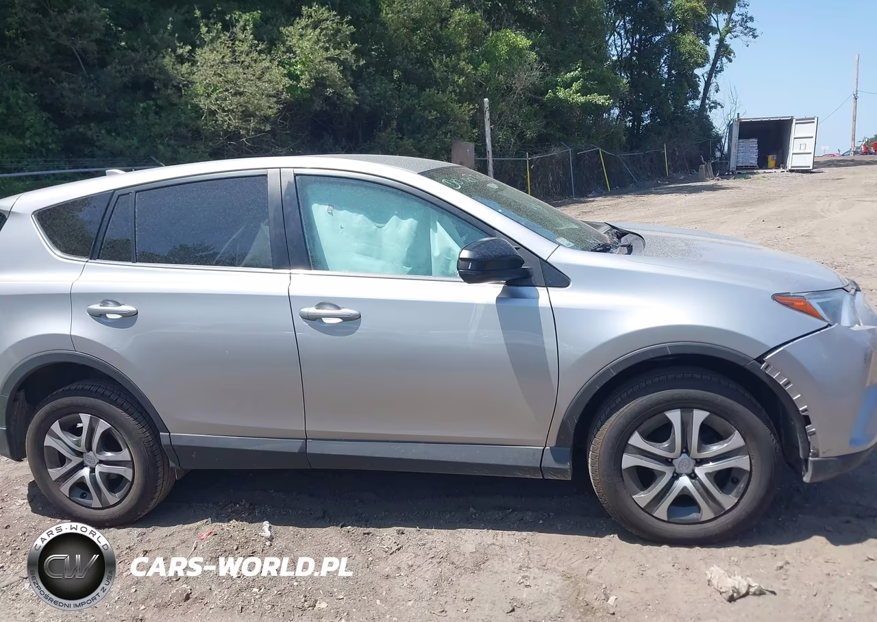 2018 Toyota Rav4 Le VIN:2T3BFREV4JW789136 - 13
