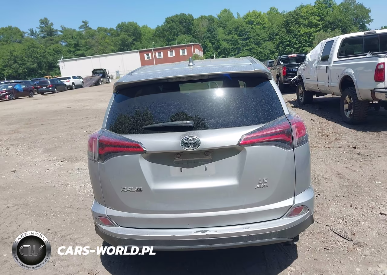 2018 Toyota Rav4 Le VIN:2T3BFREV4JW789136 - 16
