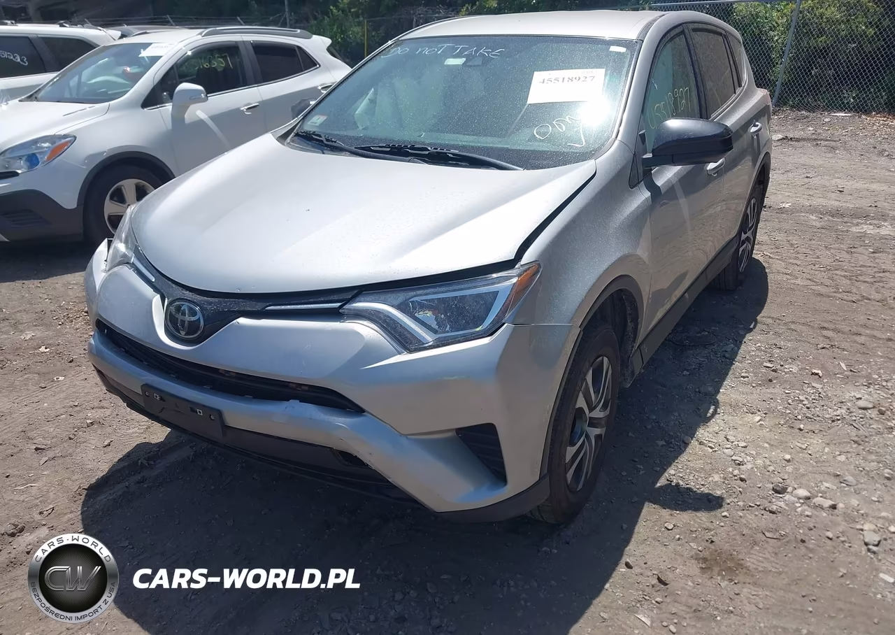 2018 Toyota Rav4 Le VIN:2T3BFREV4JW789136 - 2