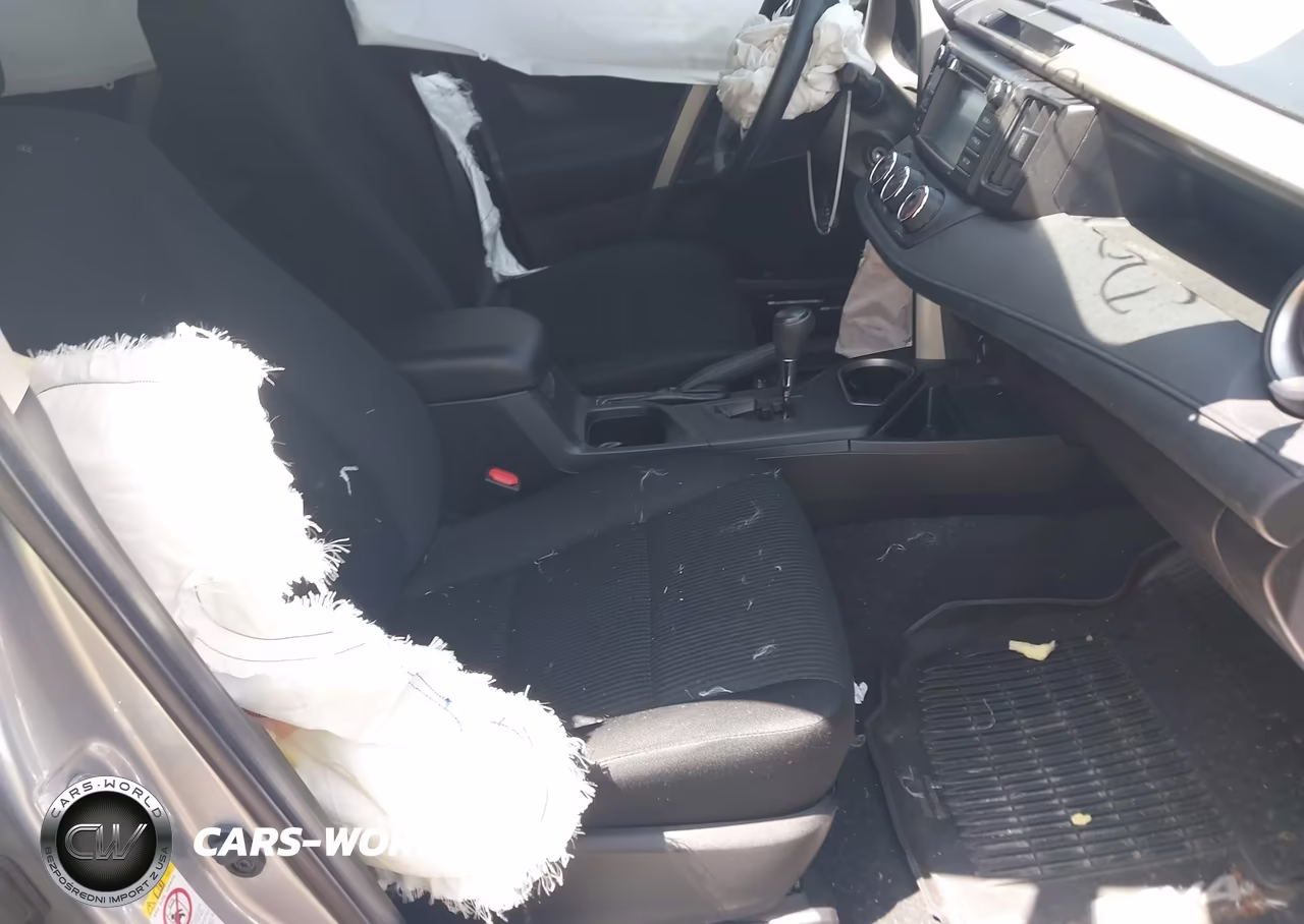 2018 Toyota Rav4 Le VIN:2T3BFREV4JW789136 - 5