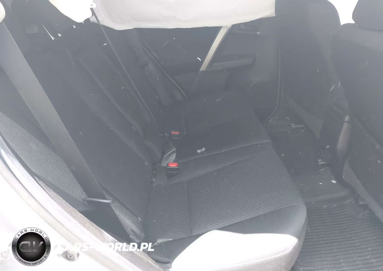 2018 Toyota Rav4 Le VIN:2T3BFREV4JW789136 - 8