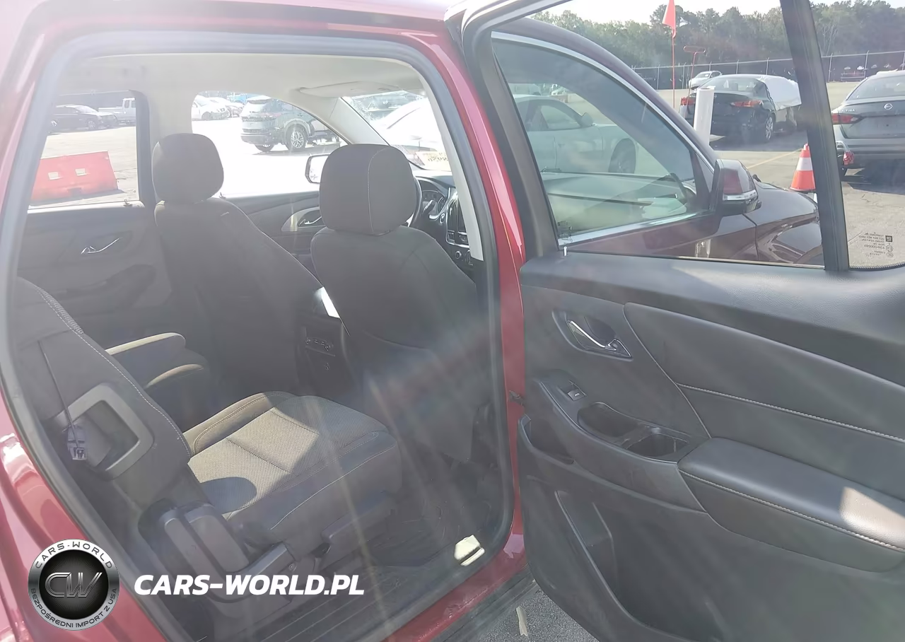 2018 Chevrolet Traverse Lt Cloth VIN:1GNEVGKW8JJ270002 - 8