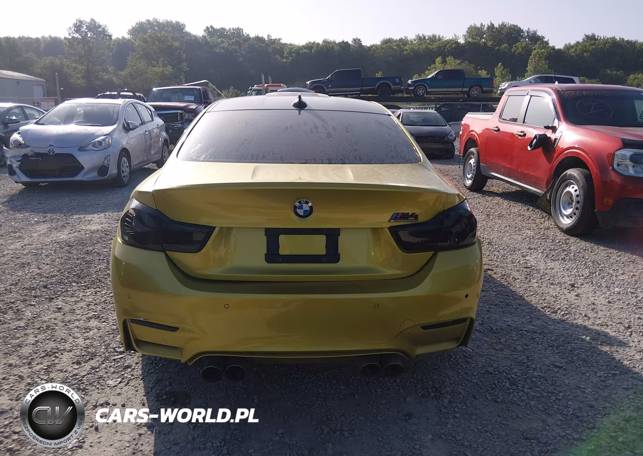 BMW M4 VIN:WBS4Y9C58JAC88055 - 17