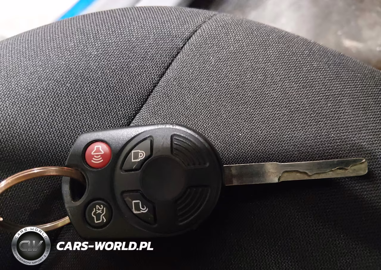 2018 Ford Focus Se VIN:1FADP3F29JL329101 - 11