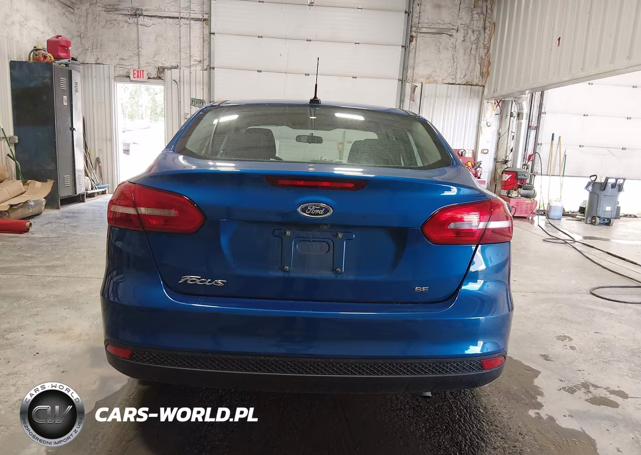2018 Ford Focus Se VIN:1FADP3F29JL329101 - 16