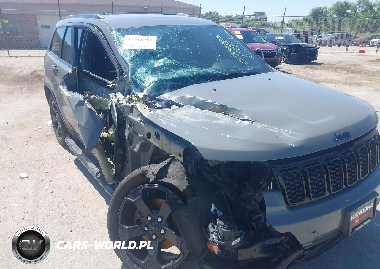 2020 Jeep Grand Cherokee Upland 4X4 VIN:1C4RJFAG2LC157891 - 6