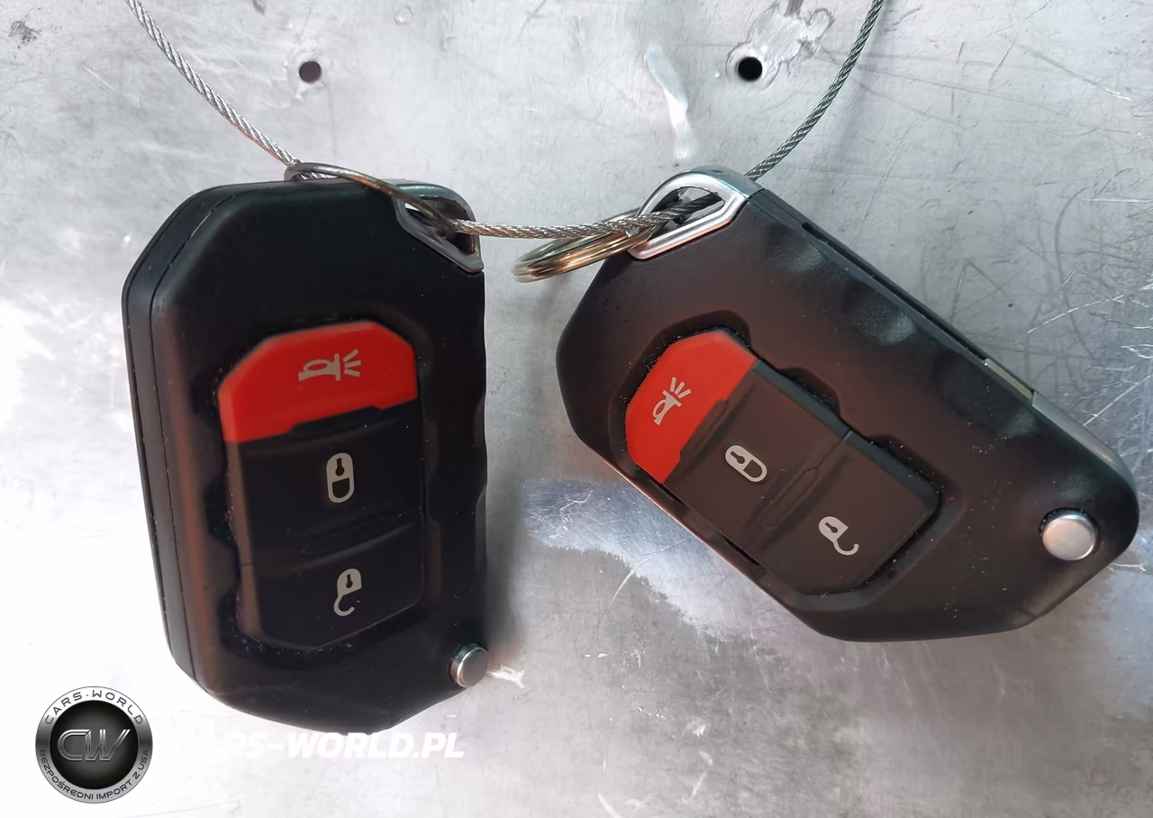 2022 Jeep Wrangler Unlimited High Tide 4X4 VIN:1C4HJXDG6NW235166 - 11