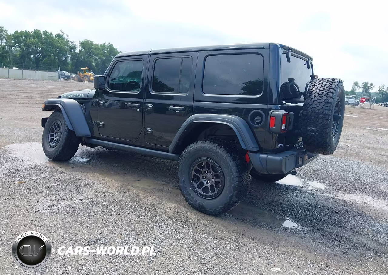 2022 Jeep Wrangler Unlimited High Tide 4X4 VIN:1C4HJXDG6NW235166 - 3