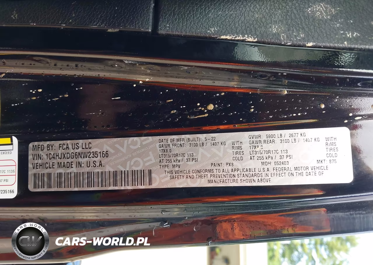 2022 Jeep Wrangler Unlimited High Tide 4X4 VIN:1C4HJXDG6NW235166 - 9