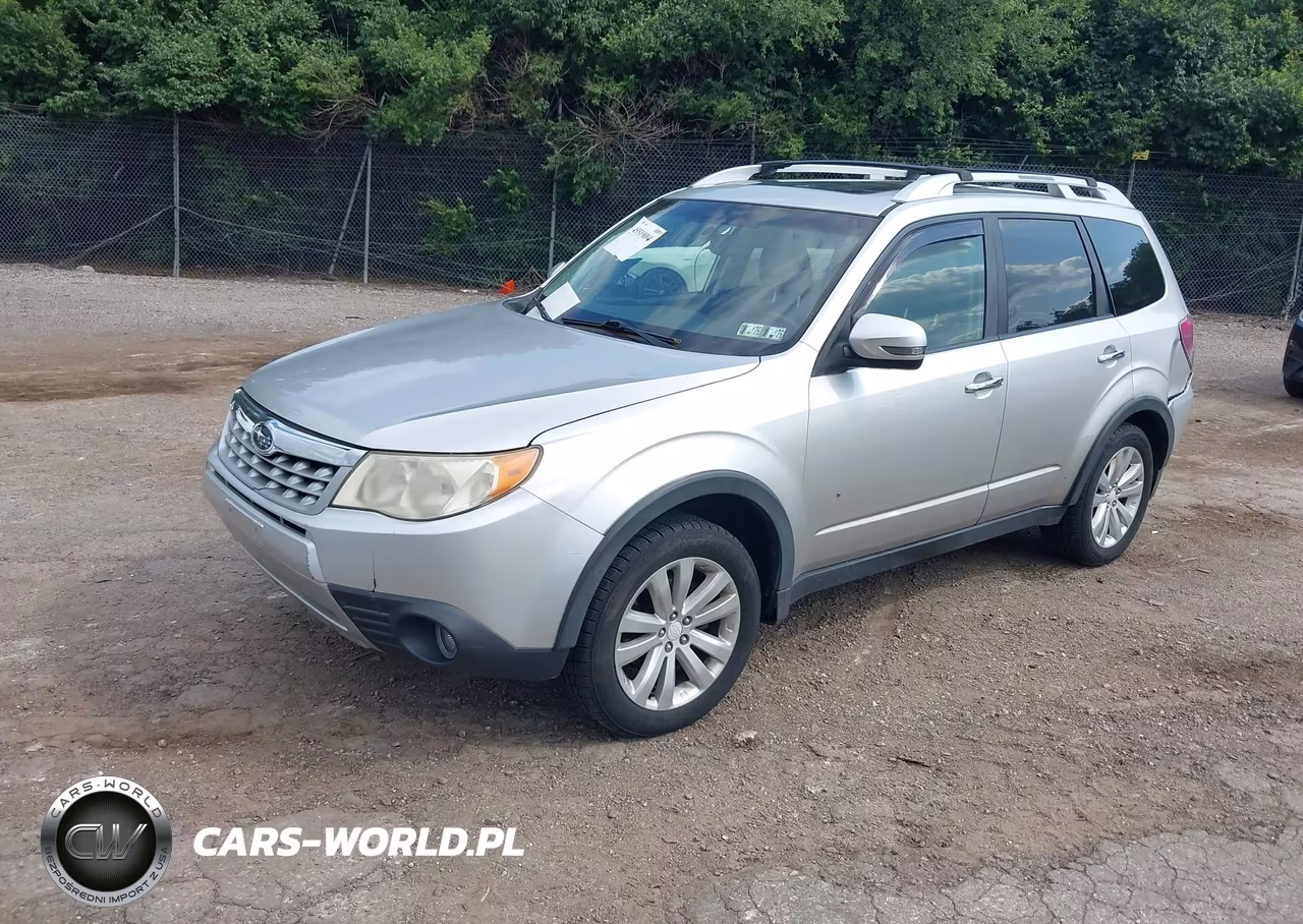 2011 Subaru Forester 2.5X Touring VIN:JF2SHAHC3BH726933 - 2