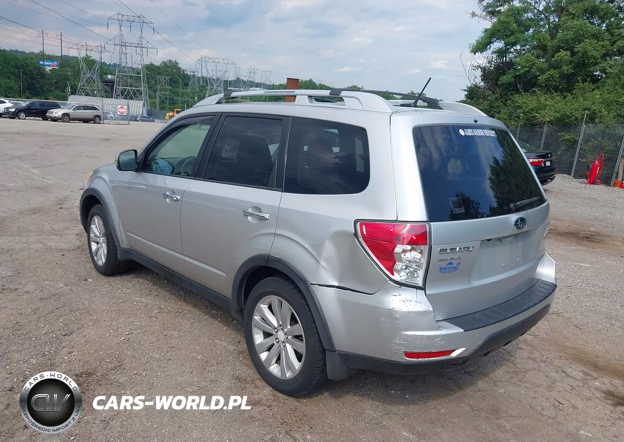 2011 Subaru Forester 2.5X Touring VIN:JF2SHAHC3BH726933 - 3