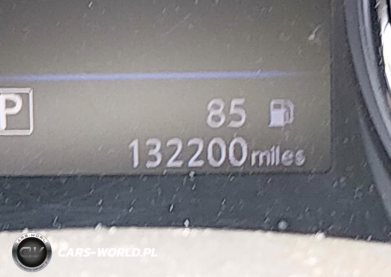 2018 Nissan Rogue S VIN:JN8AT2MT9JW463172 - 15