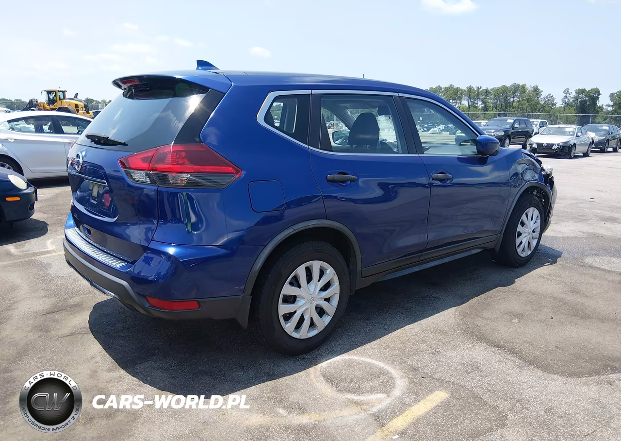 2018 Nissan Rogue S VIN:JN8AT2MT9JW463172 - 4