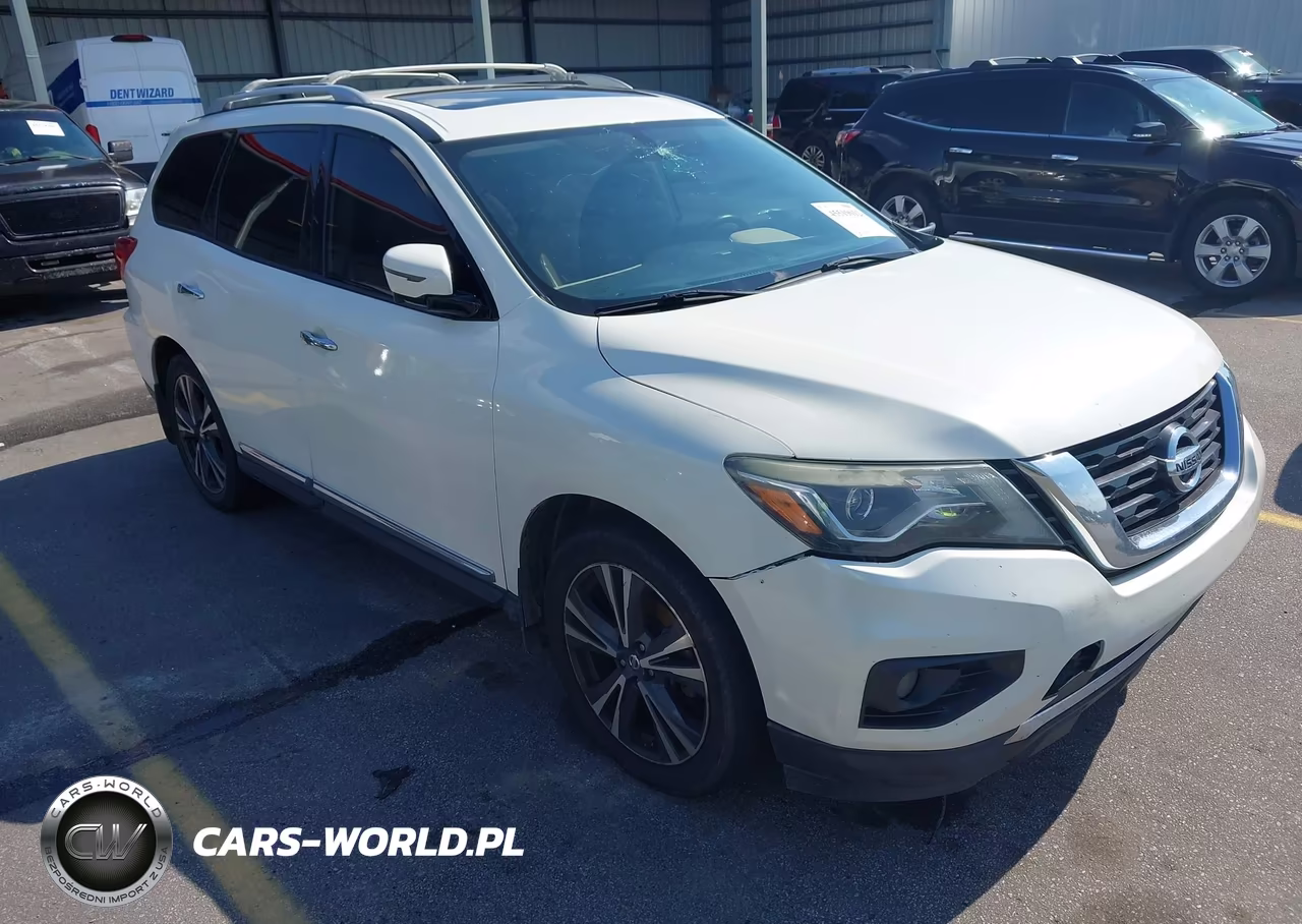 2017 Nissan Pathfinder Platinum