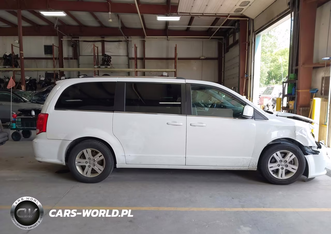 2019 Dodge Grand Caravan Sxt VIN:2C4RDGCG6KR770645 - 13