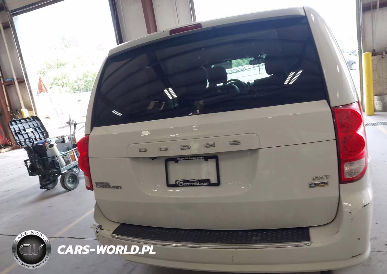 2019 Dodge Grand Caravan Sxt VIN:2C4RDGCG6KR770645 - 16