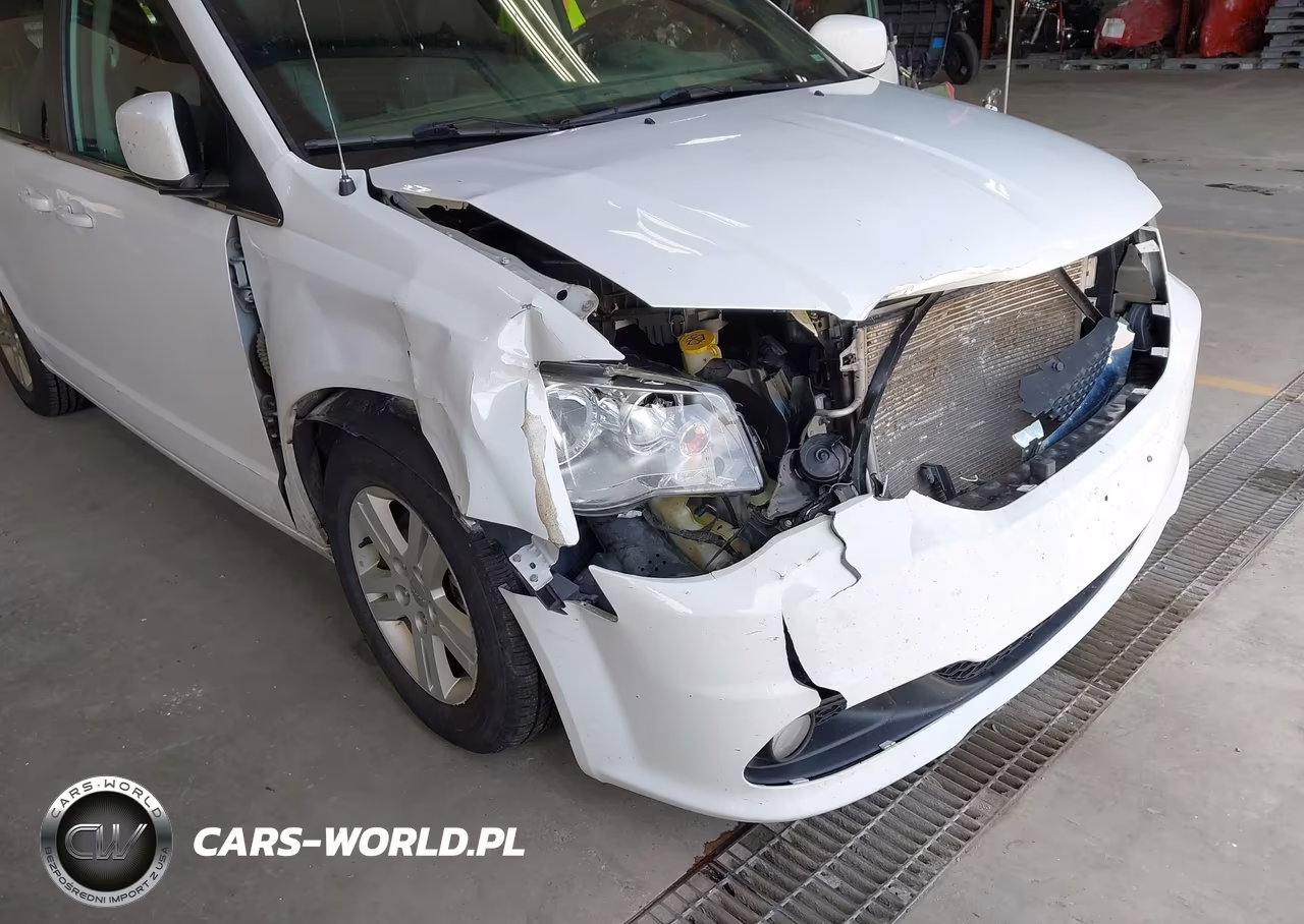 2019 Dodge Grand Caravan Sxt VIN:2C4RDGCG6KR770645 - 6