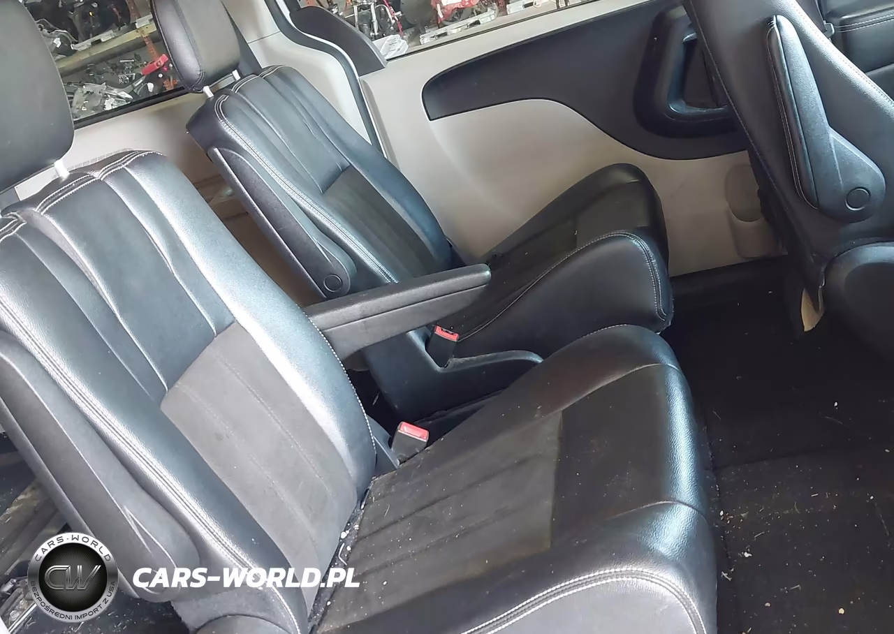 2019 Dodge Grand Caravan Sxt VIN:2C4RDGCG6KR770645 - 8