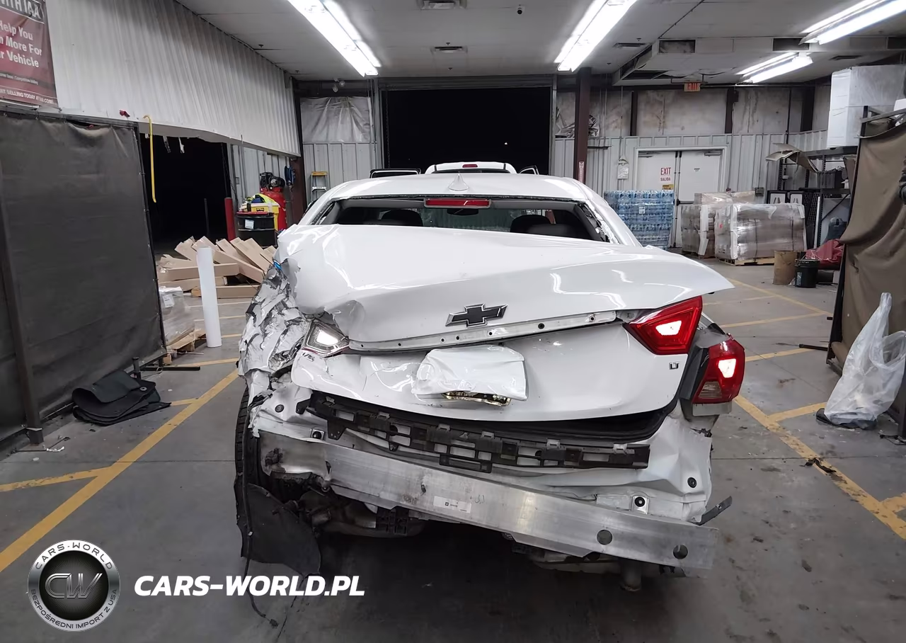 2018 Chevrolet Impala 1Lt VIN:1G1105S3XJU148765 - 15