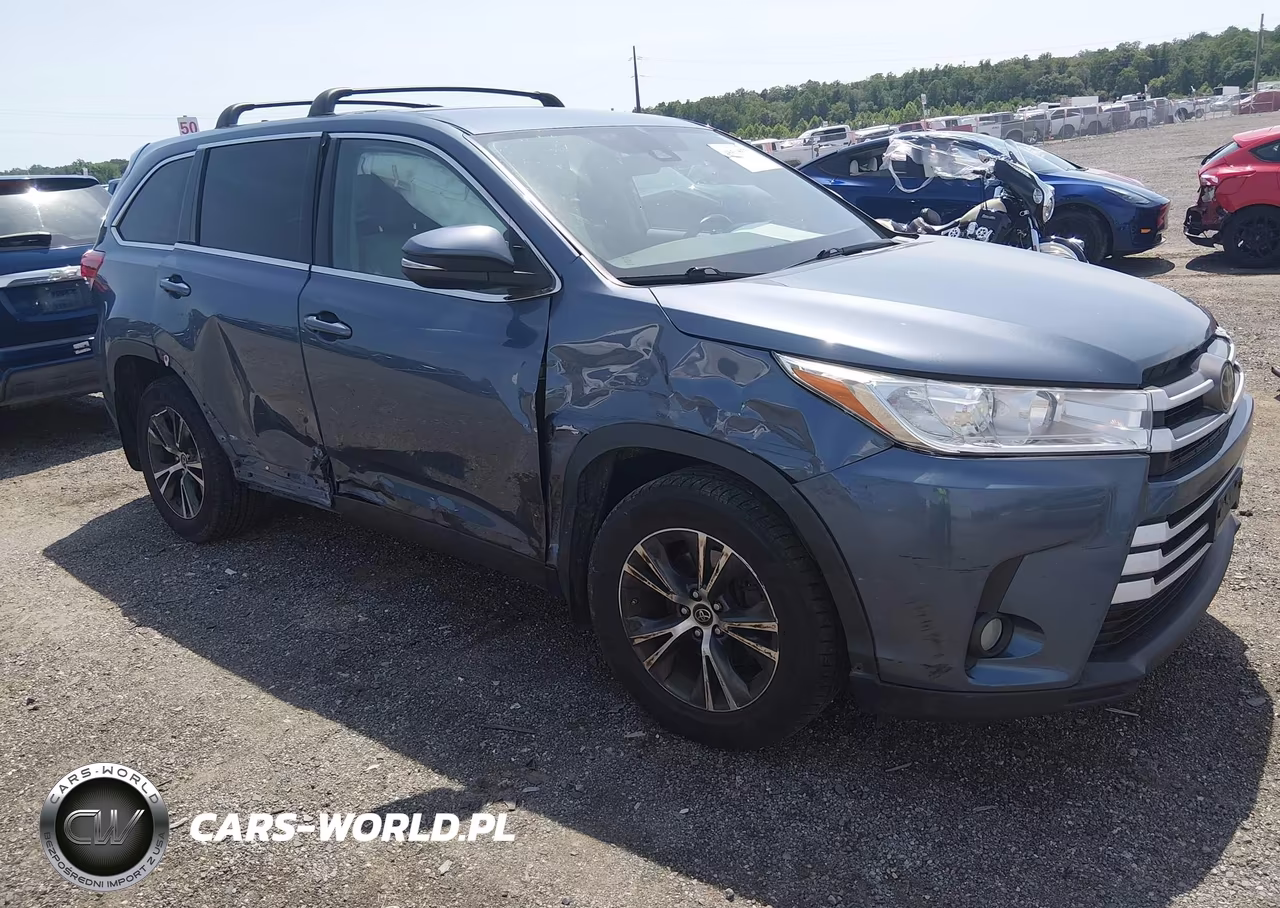 2019 Toyota Highlander Le Plus – zdjęcie 1 z 16