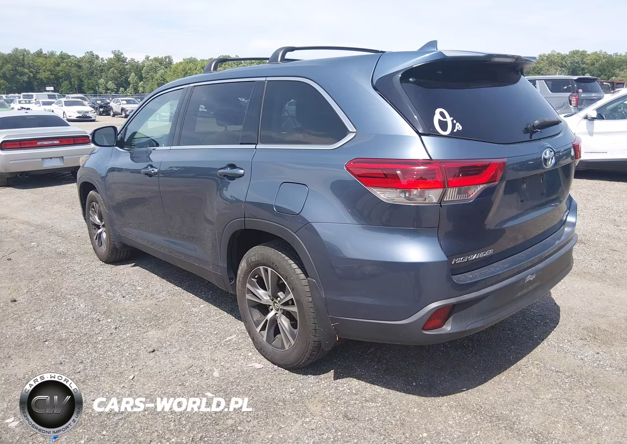 2019 Toyota Highlander Le Plus VIN:5TDBZRFH7KS931191 - 3