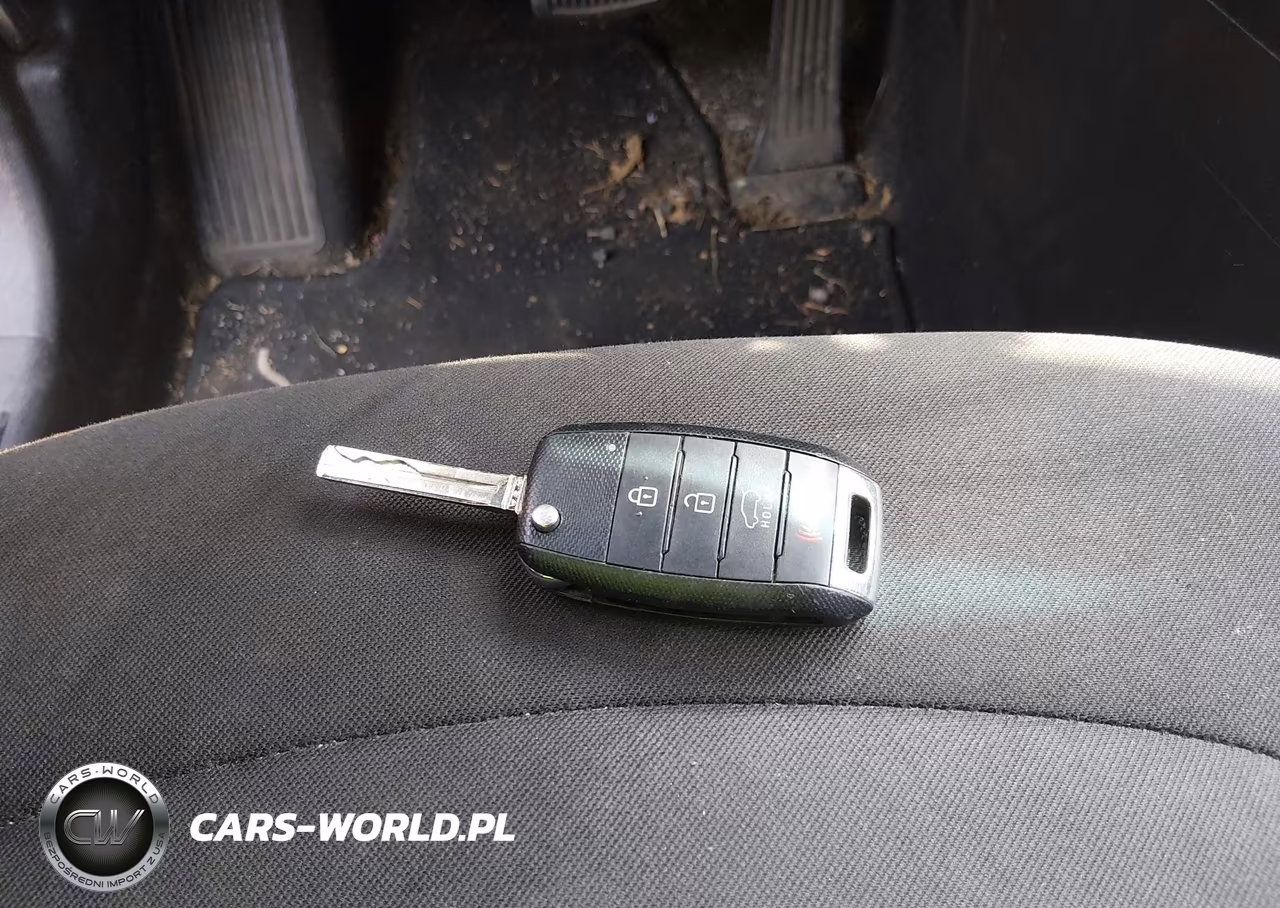 2016 Kia Soul VIN:KNDJN2A2XG7873712 - 11