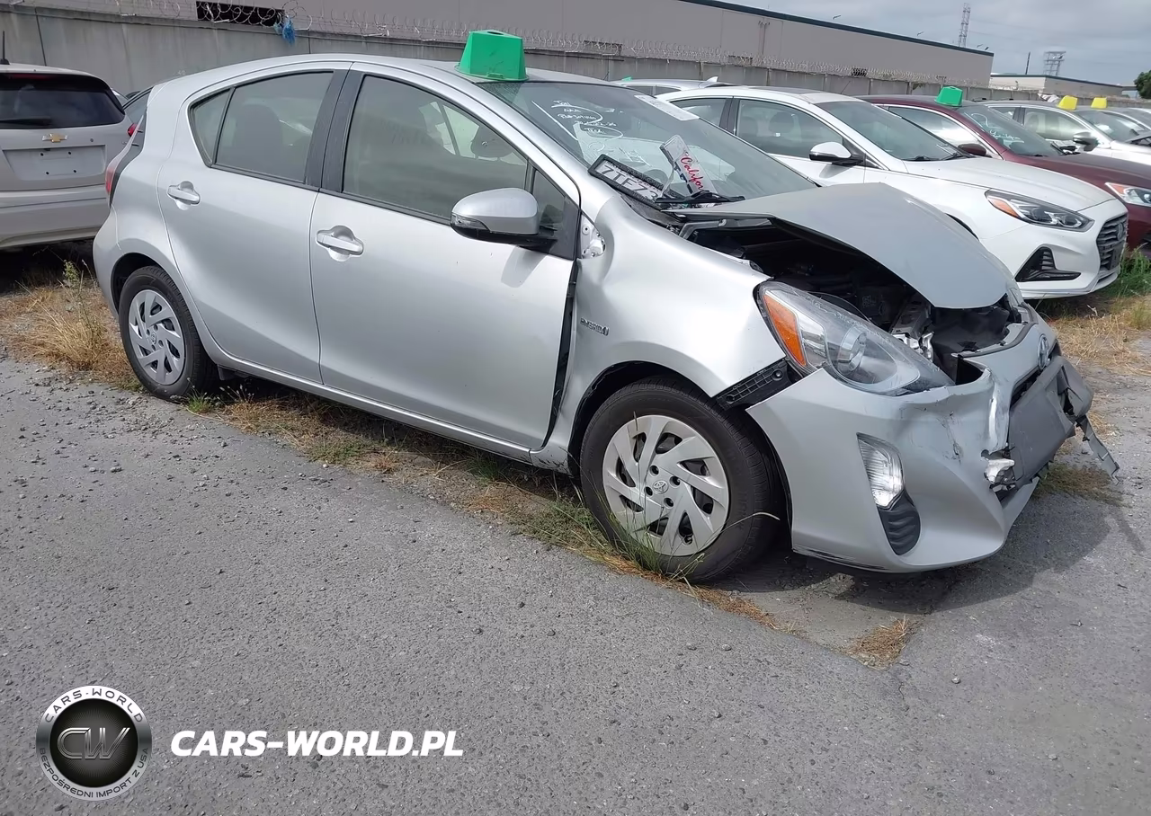 2016 Toyota Prius C Two