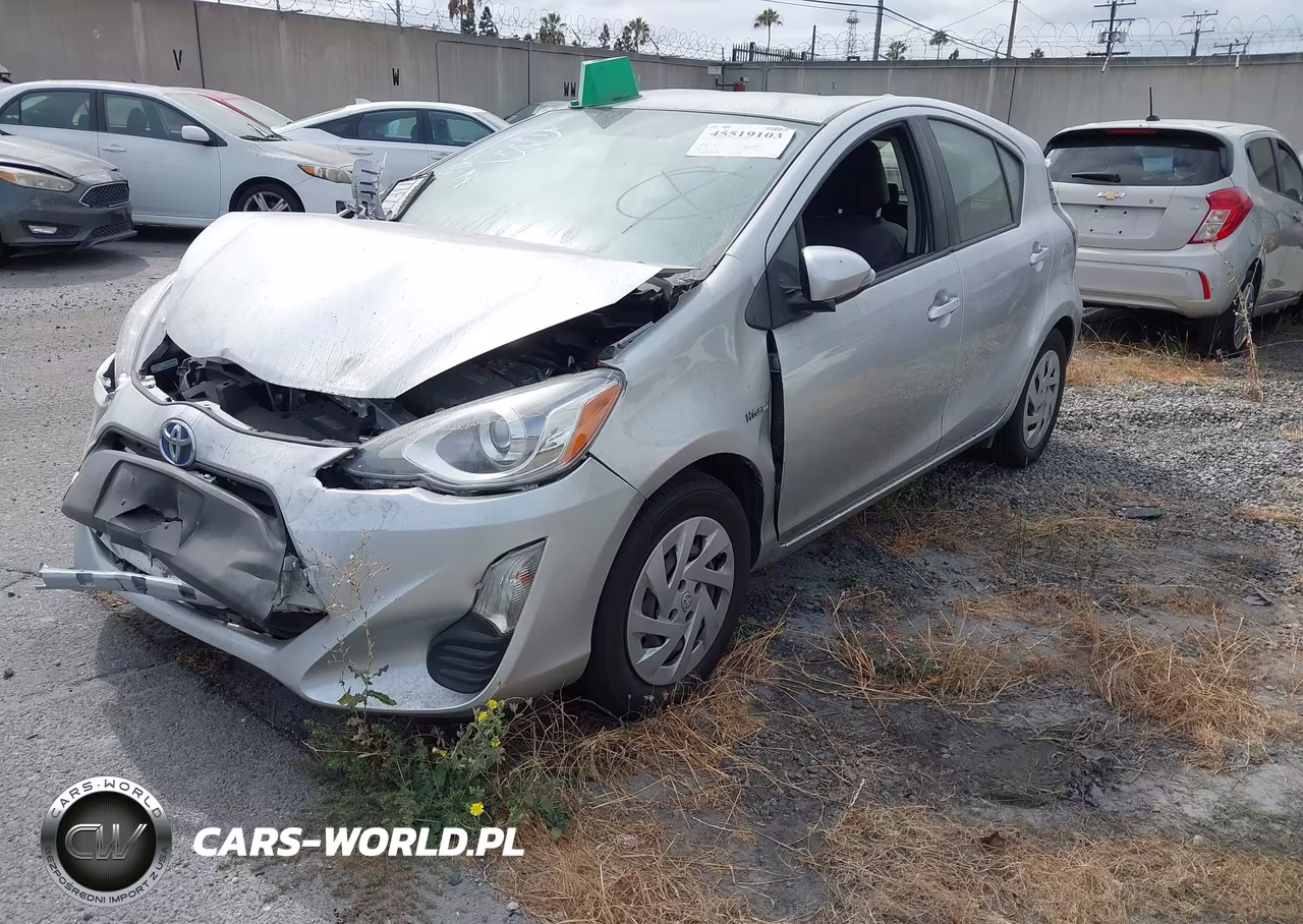 2016 Toyota Prius C Two VIN:JTDKDTB37G1125944 - 2