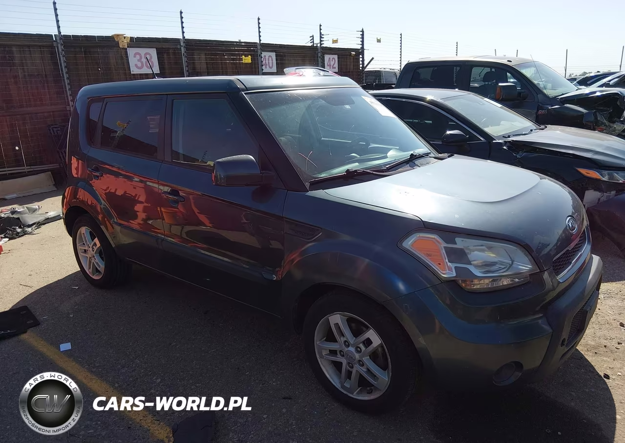 2011 Kia Soul +