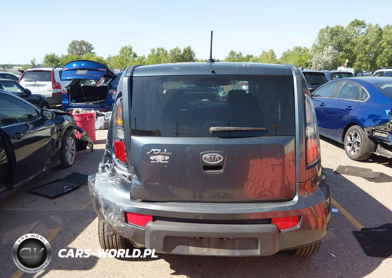2011 Kia Soul + VIN:KNDJT2A25B7238430 - 16