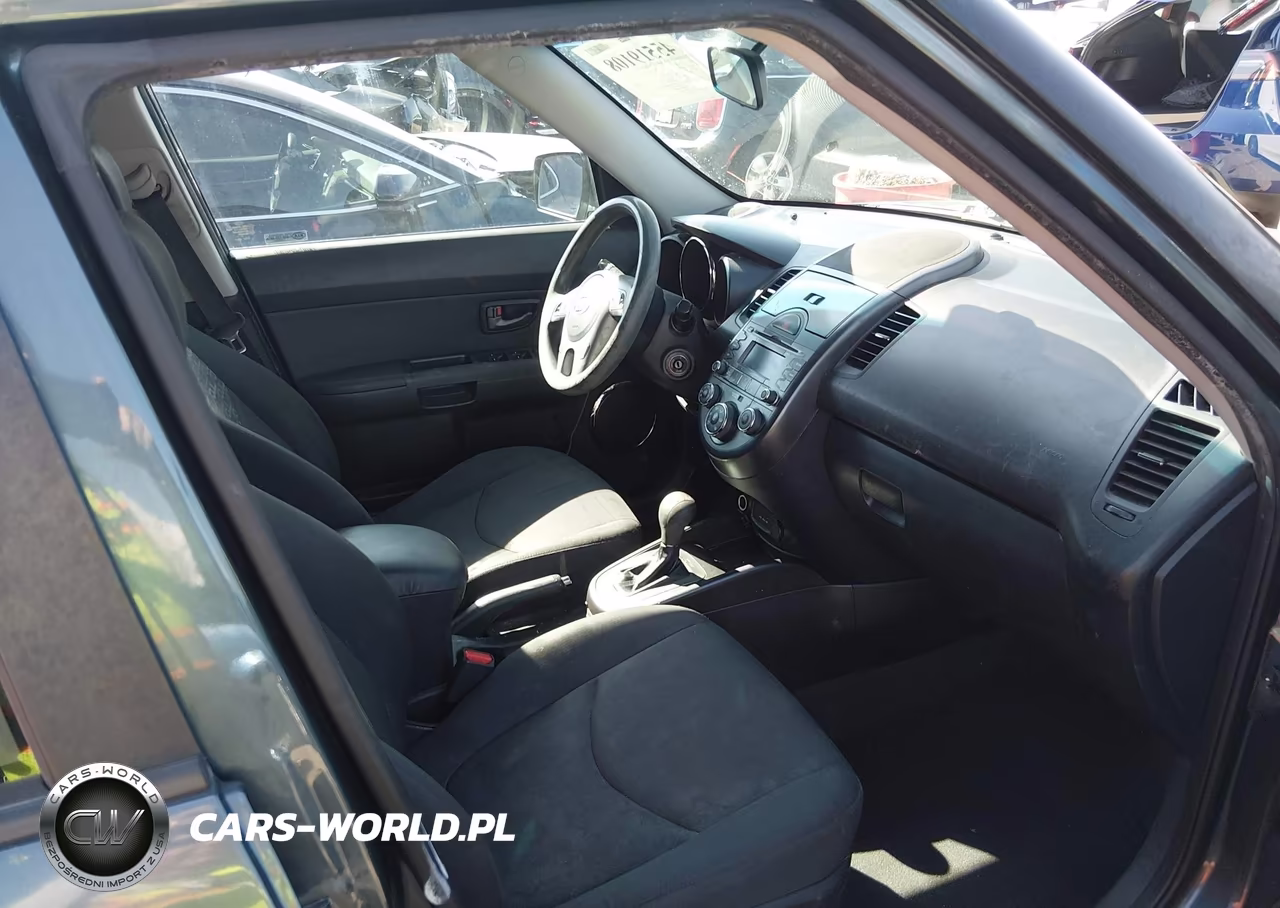 2011 Kia Soul + VIN:KNDJT2A25B7238430 - 5