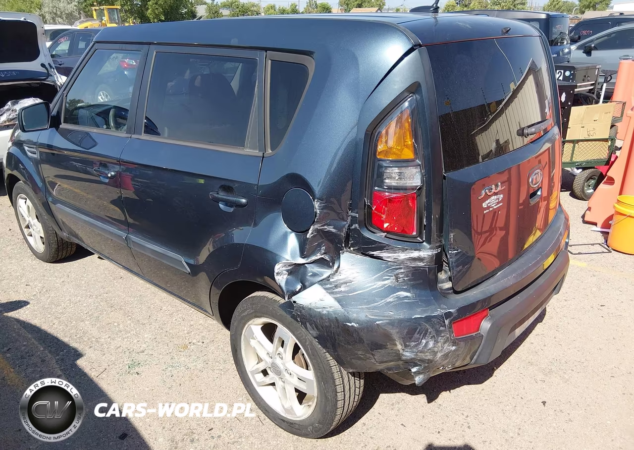 2011 Kia Soul + VIN:KNDJT2A25B7238430 - 6