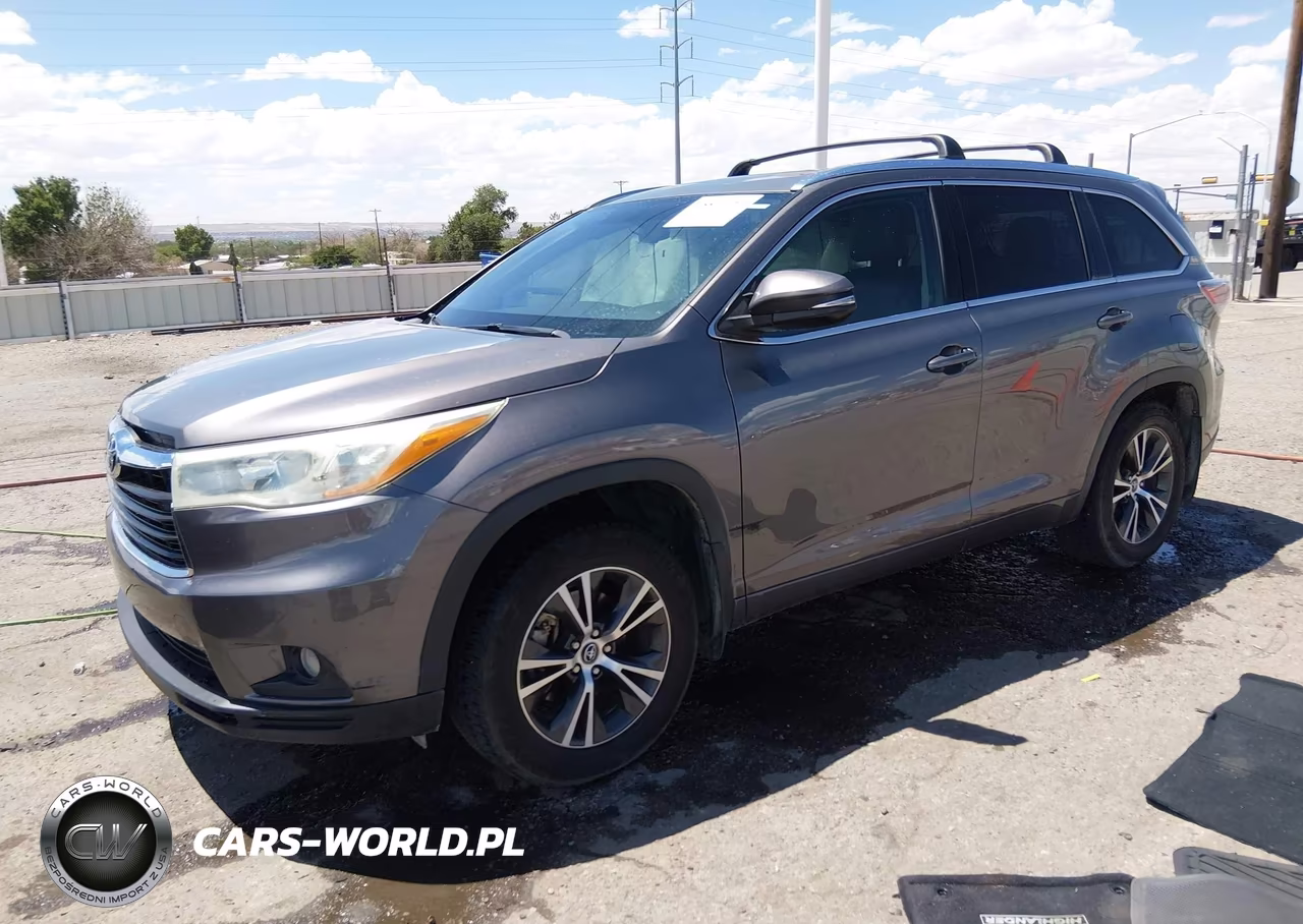 2016 Toyota Highlander Xle V6 VIN:5TDJKRFH2GS301036 - 2