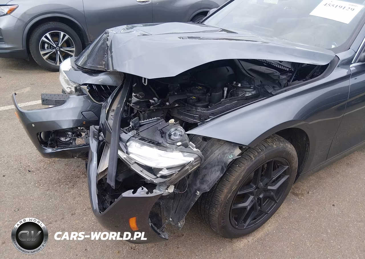 2018 BMW 330I VIN:WBA8B9C59JK676832 - 17