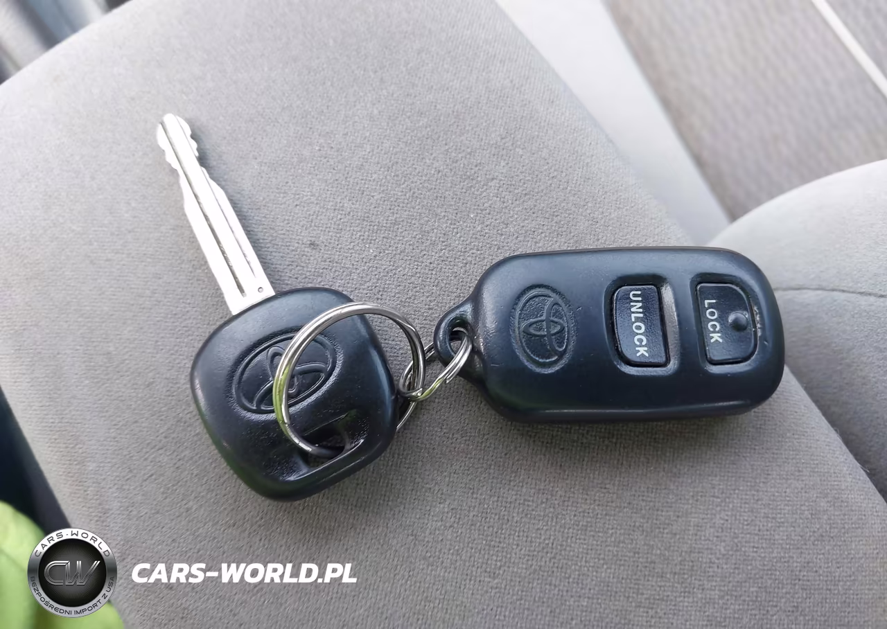 2007 Toyota Corolla Le VIN:1NXBR32E77Z921526 - 11