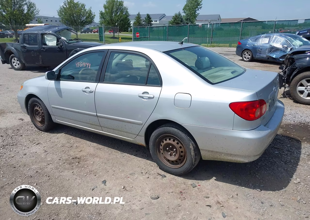 2007 Toyota Corolla Le VIN:1NXBR32E77Z921526 - 3