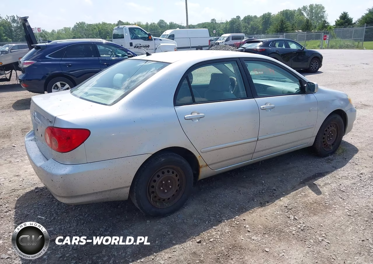 2007 Toyota Corolla Le VIN:1NXBR32E77Z921526 - 4