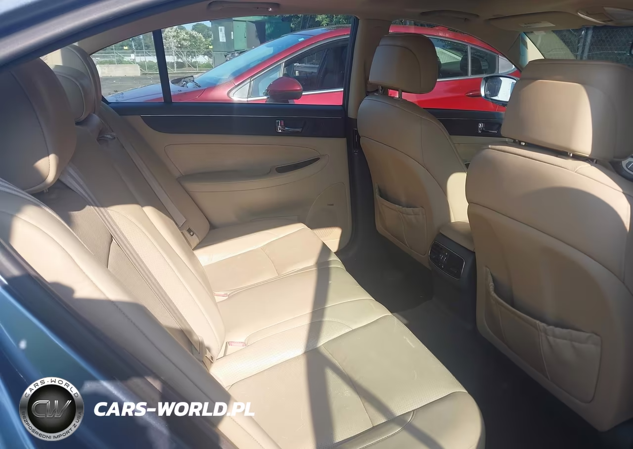 2009 Hyundai Genesis 3.8 VIN:KMHGC46E59U024456 - 8