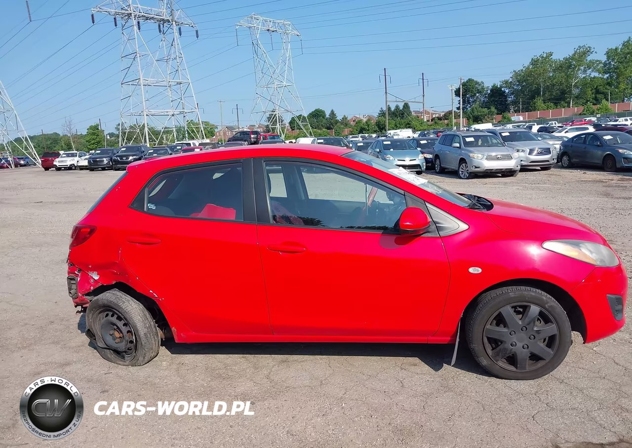 2011 Mazda Mazda2 Sport VIN:JM1DE1HZ8B0114553 - 14