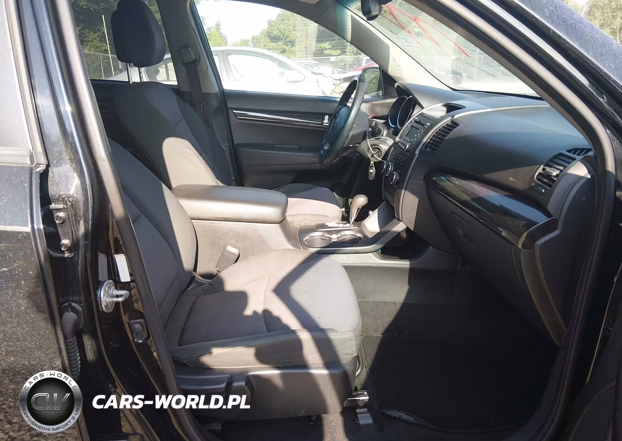 2013 Kia Sorento Lx VIN:5XYKT3A18DG406178 - 5