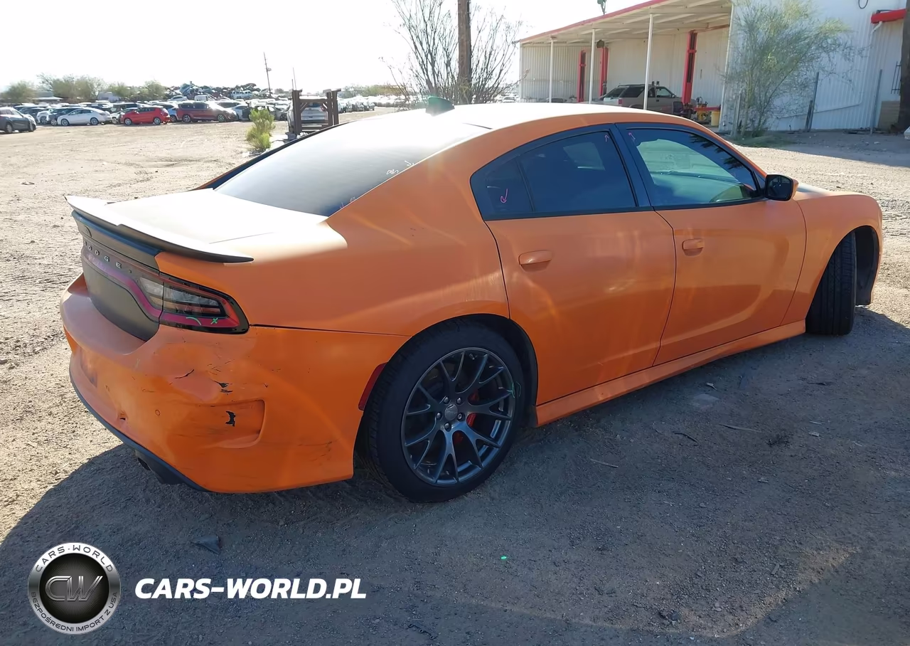 2016 Dodge Charger Srt 392 VIN:2C3CDXEJXGH253946 - 4