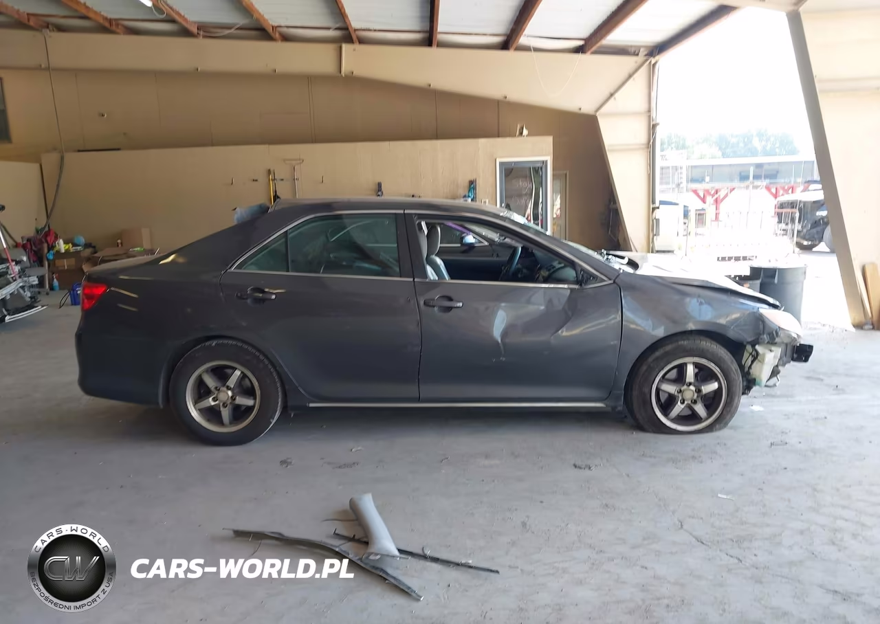 2012 Toyota Camry Le VIN:4T1BF1FK1CU002404 - 14