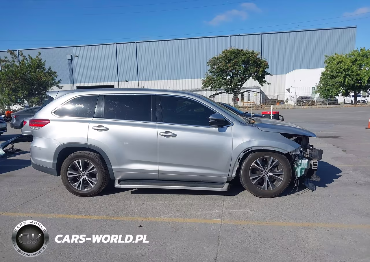 2017 Toyota Highlander Le VIN:5TDZZRFH3HS234754 - 13