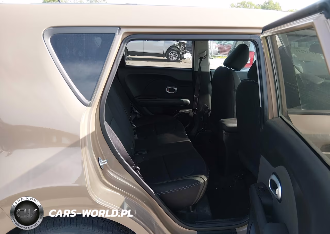 2015 Kia Soul VIN:KNDJN2A21F7137028 - 8