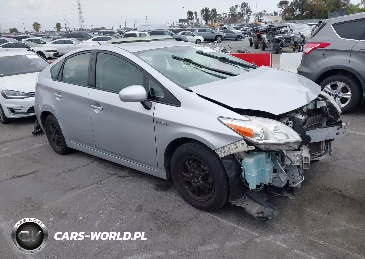 2014 Toyota Prius Two – zdjęcie 1 z 12