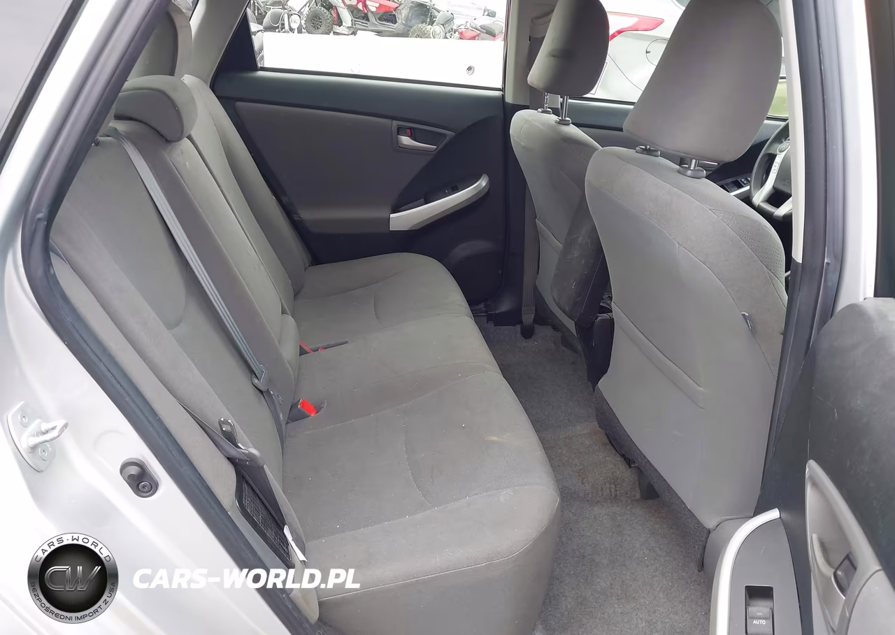 2014 Toyota Prius Two VIN:JTDKN3DU4E0365281 - 8