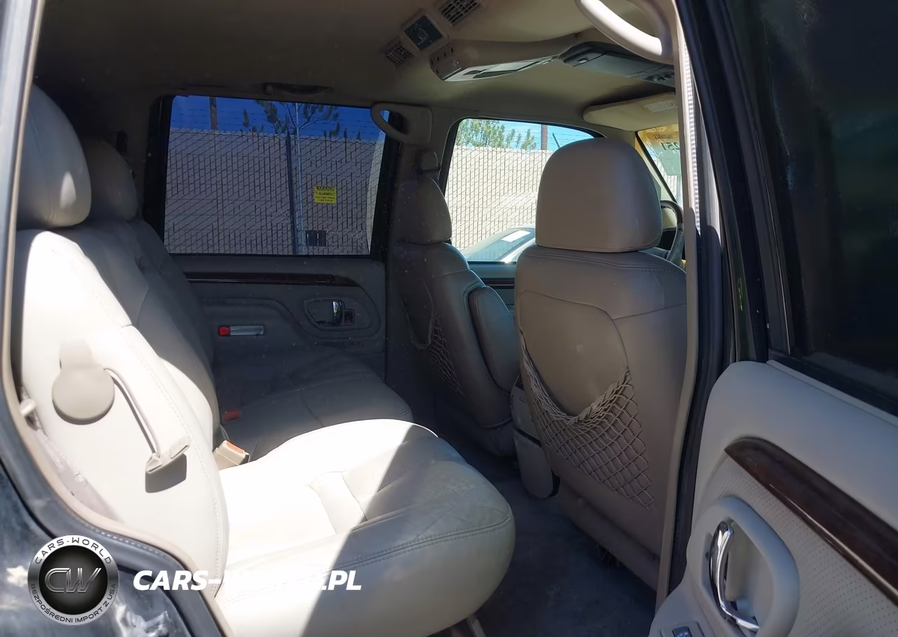 2000 Cadillac Escalade Standard VIN:1GYEK63R3YR200885 - 8