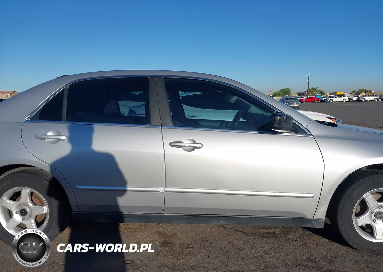 2003 Honda Accord Sdn Lx VIN:1HGCM56303A100003 - 14