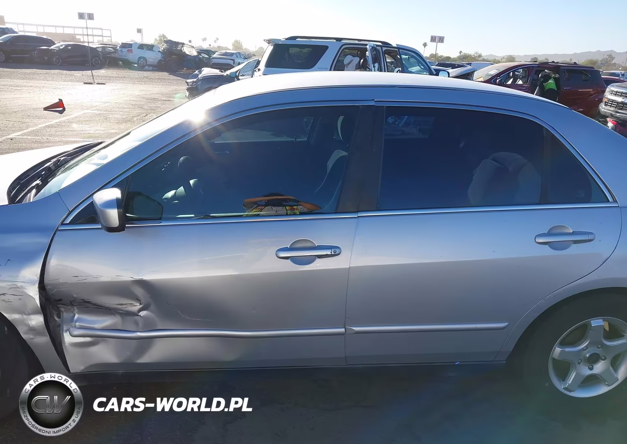 2003 Honda Accord Sdn Lx VIN:1HGCM56303A100003 - 15