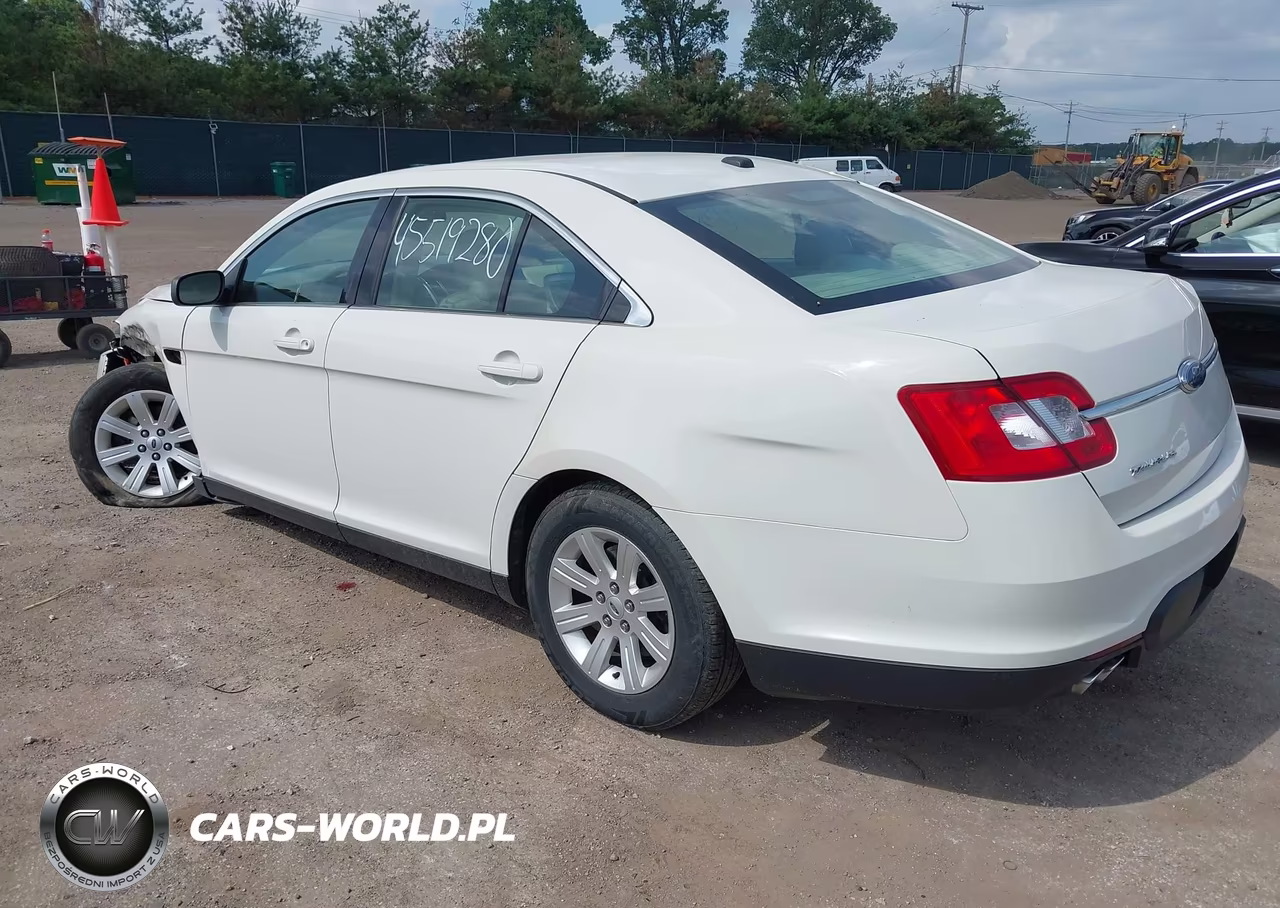2010 Ford Taurus Se VIN:1FAHP2DW7AG140246 - 3